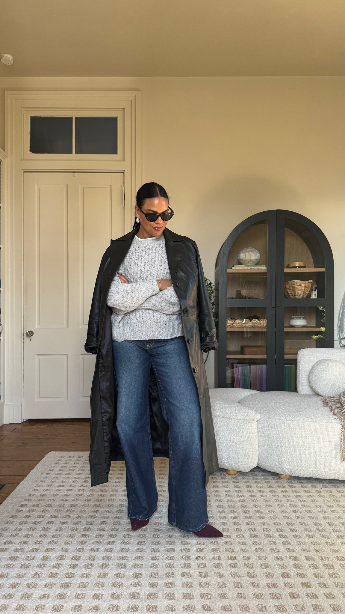 Using some of my favorite basics to make a cozy winter outfit! 


oversized scarf, leather trench, suede boots, sunglasses, layering, boxy tee, cableknit sweater, winter outfit, Christmas outfit. 

#LTKStyleTip #LTKOver40