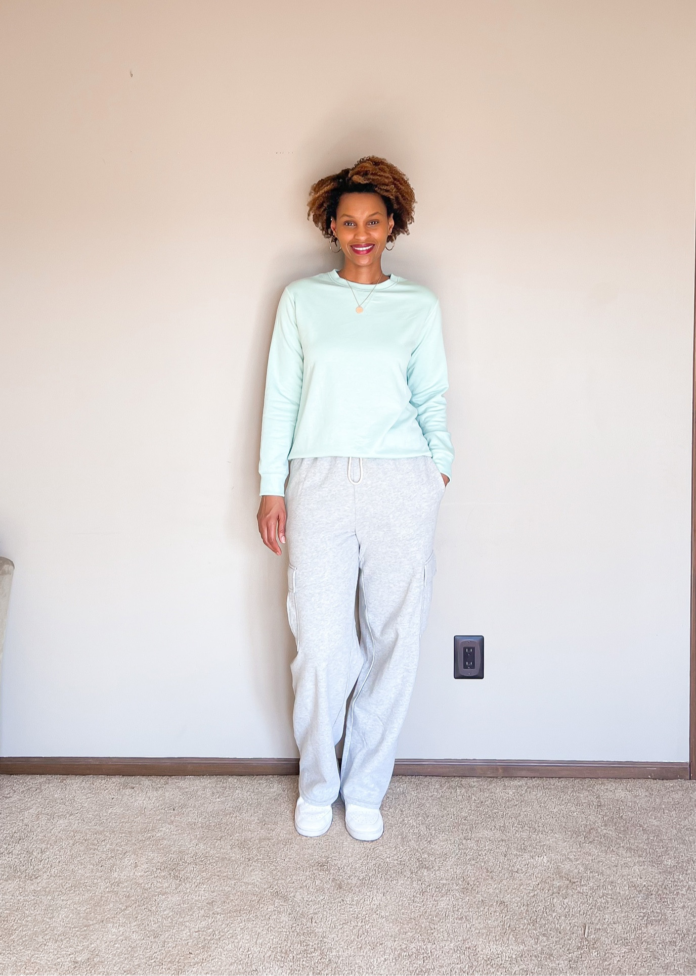 Cozy and comfy fleece sweatpants and sweatshirt

#LTKsalealert #LTKstyletip #LTKSeasonal