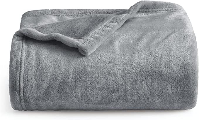 Bedsure Fleece Blankets Twin Size Grey - 300GSM Lightweight Plush Fuzzy Cozy Soft Twin Blanket fo... | Amazon (US)