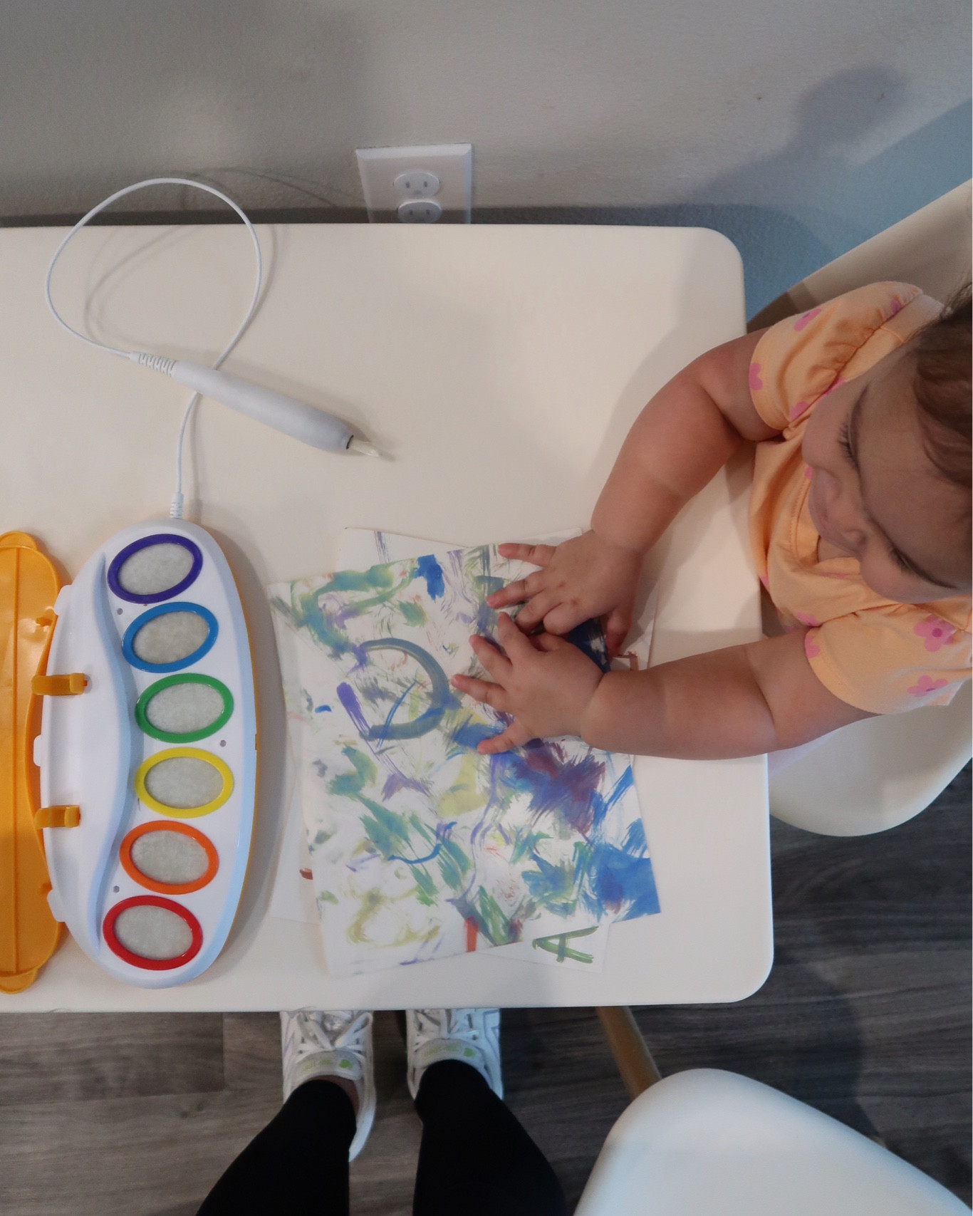 Mess free painting set - only works on special paper! 

#LTKkids #LTKfamily