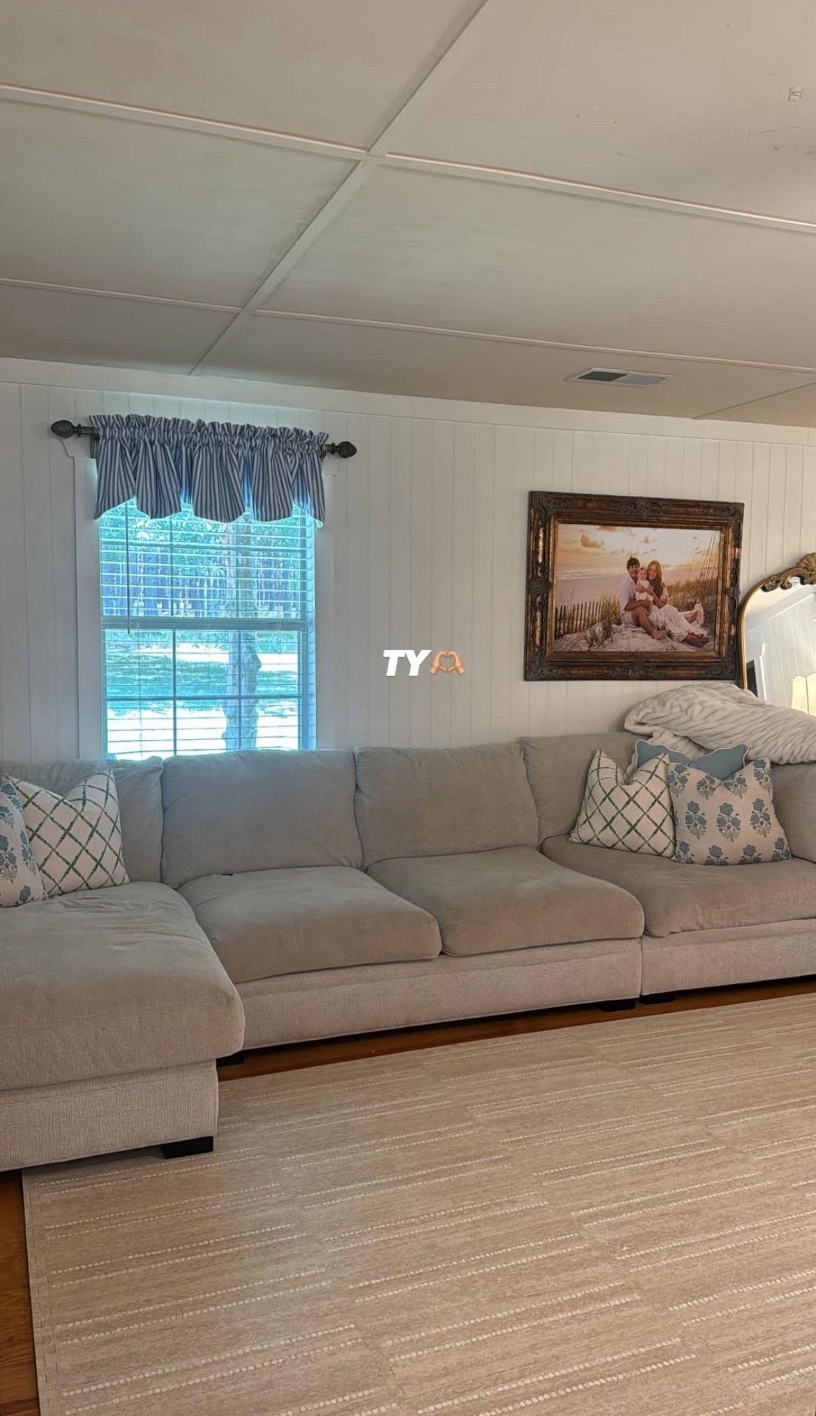 Living room details!

#LTKFamily #LTKSeasonal #LTKHome