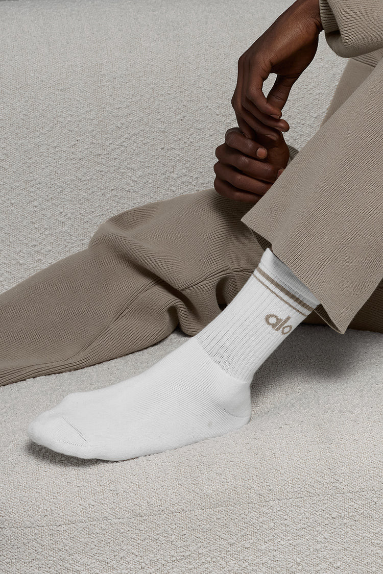 Unisex Half-Crew Throwback Sock | Alo Yoga