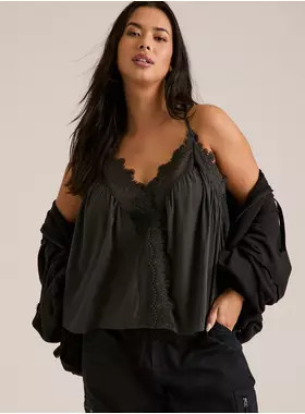 Festi Crochet Trim Tank | Torrid (US & Canada)