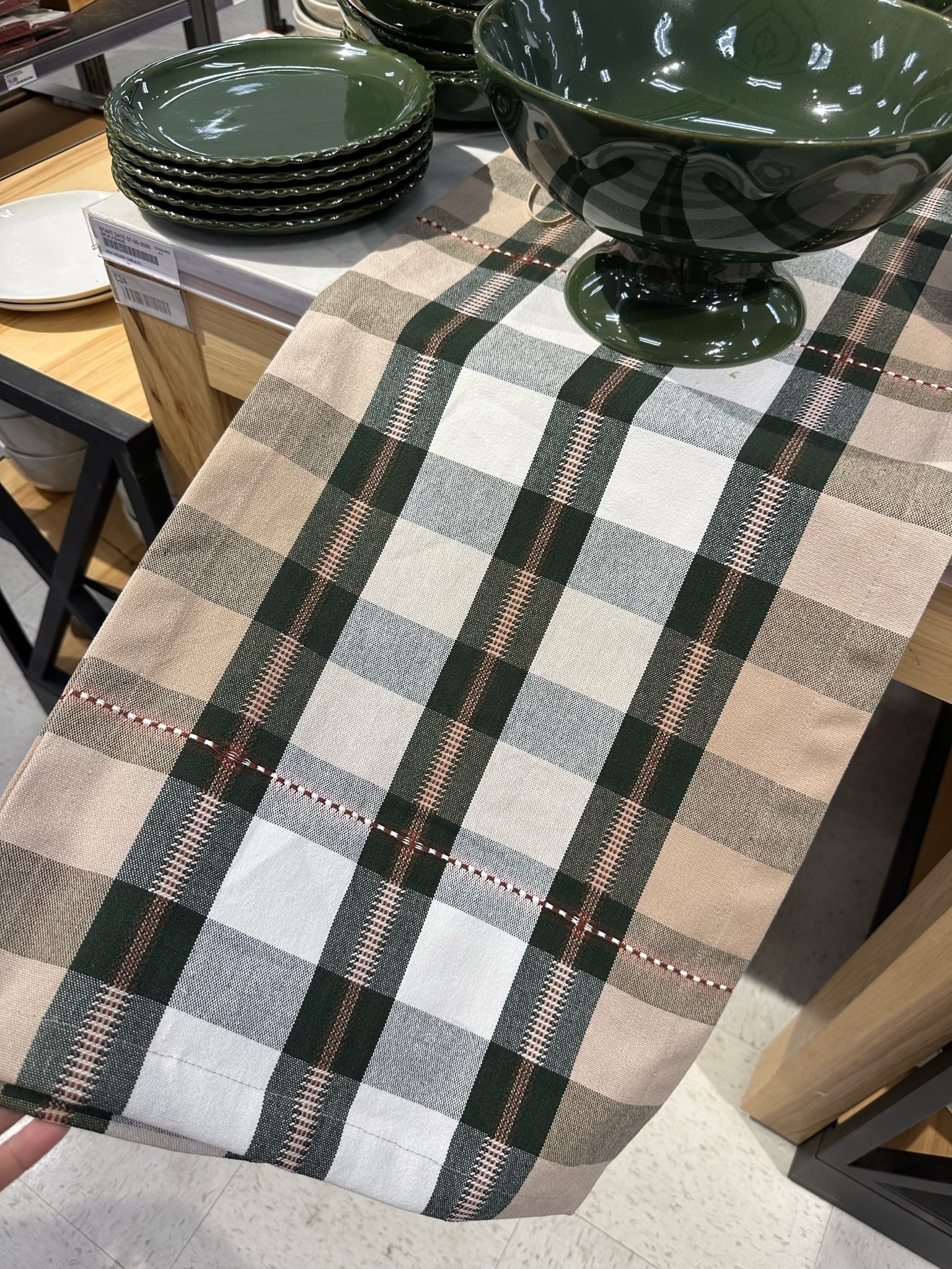 Love this gorgeous table runner from Target! Perfect for the holidays!!

#LTKdayinmylife #LTKmomlife #LTKHome