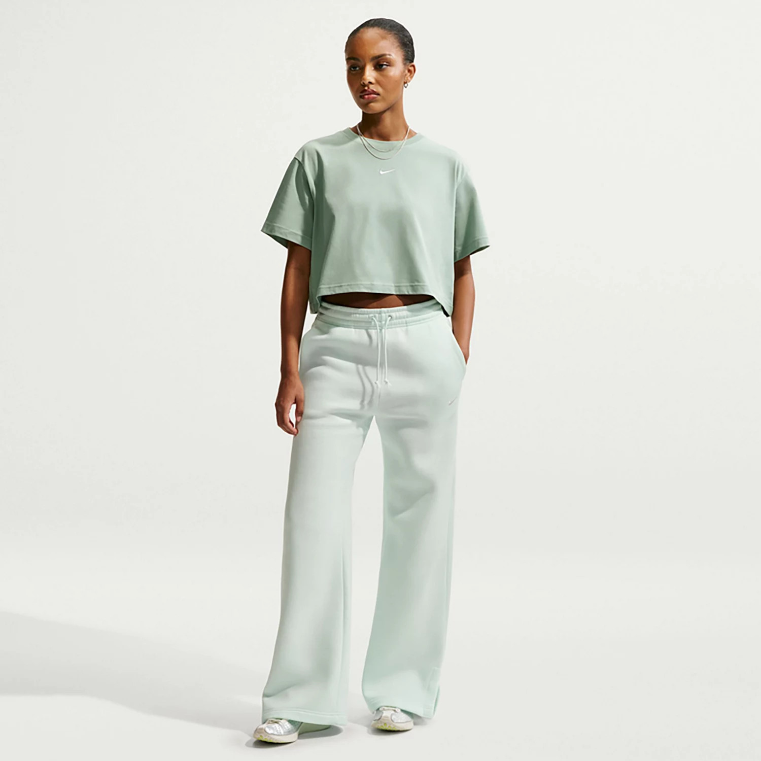 Nike Women's Nike Sportswear Classic Crop Short Sleeve T-shirt | Academy Sports + Outdoors