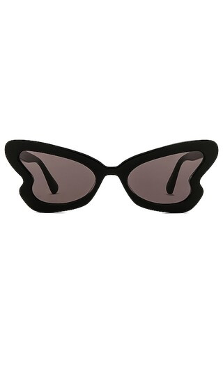 Peggy Sunglasses in Jet | Revolve Clothing (Global)