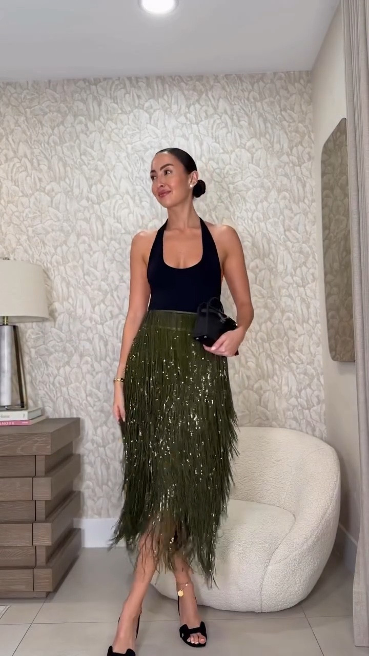 @zara haul — Night Time Edition.✨🖤
Comenta “LINK” y te mando todos los looks directo a tu DM.

Todo se va muy rápido en zara y eso me estresa horrible!!! 😩 Así que si te gusta algo add to 🛒 rápido porque por lo que veo la falda ya no esta.😤 
#LTKCyberWeek 

#LTKHoliday #LTKGiftGuide