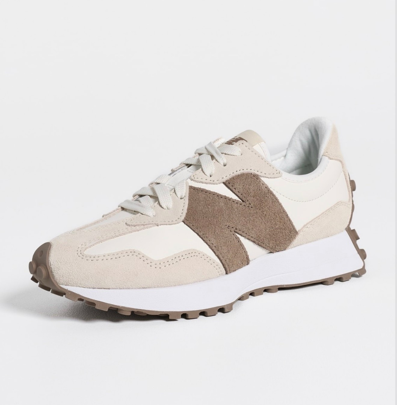 Obsessed w this new colorway!!

New balance

#LTKmomlife #LTKgrwm #LTKootd
