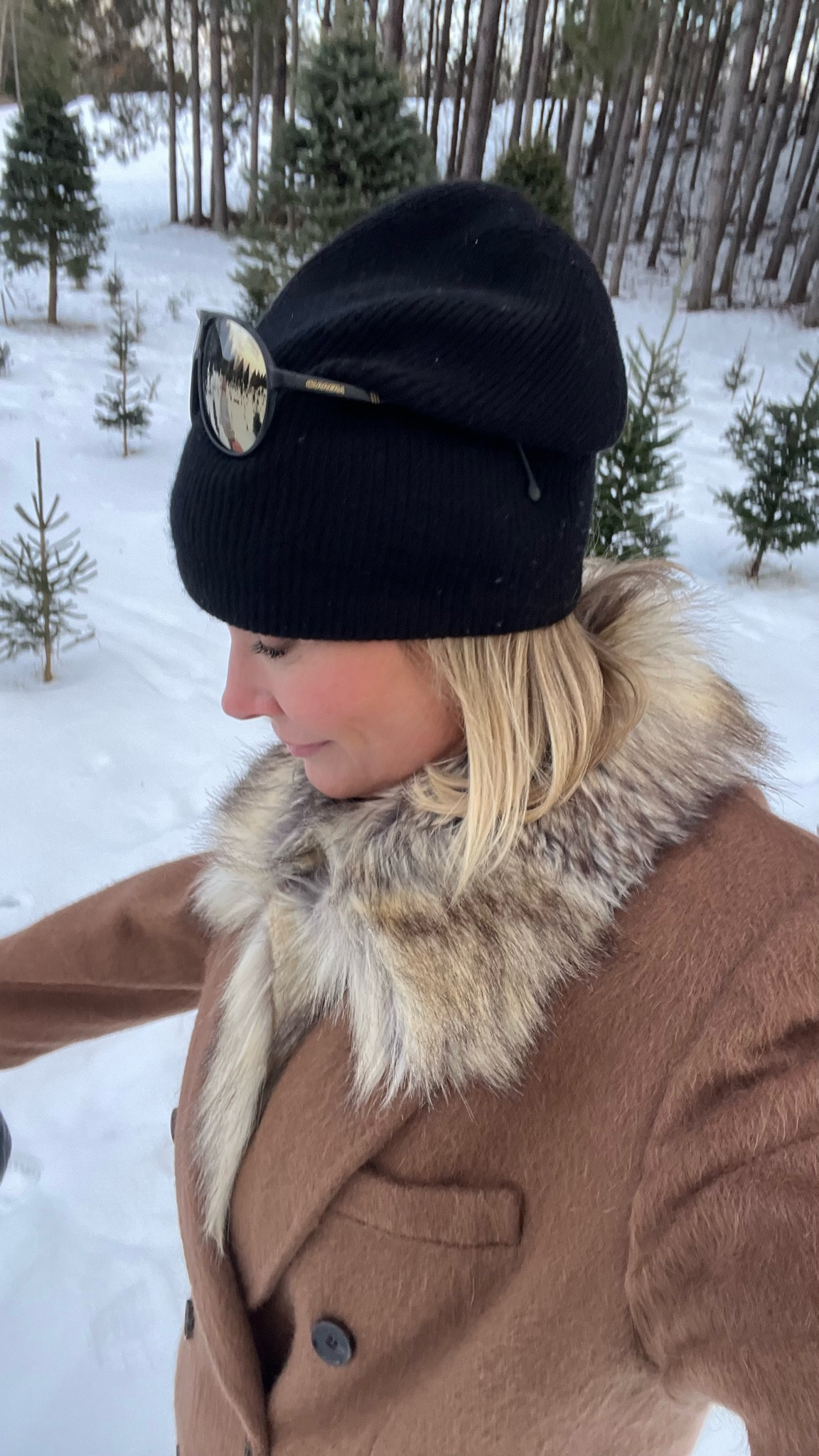 ❄️🤍

#LTKOver40 #LTKSeasonal #LTKHoliday