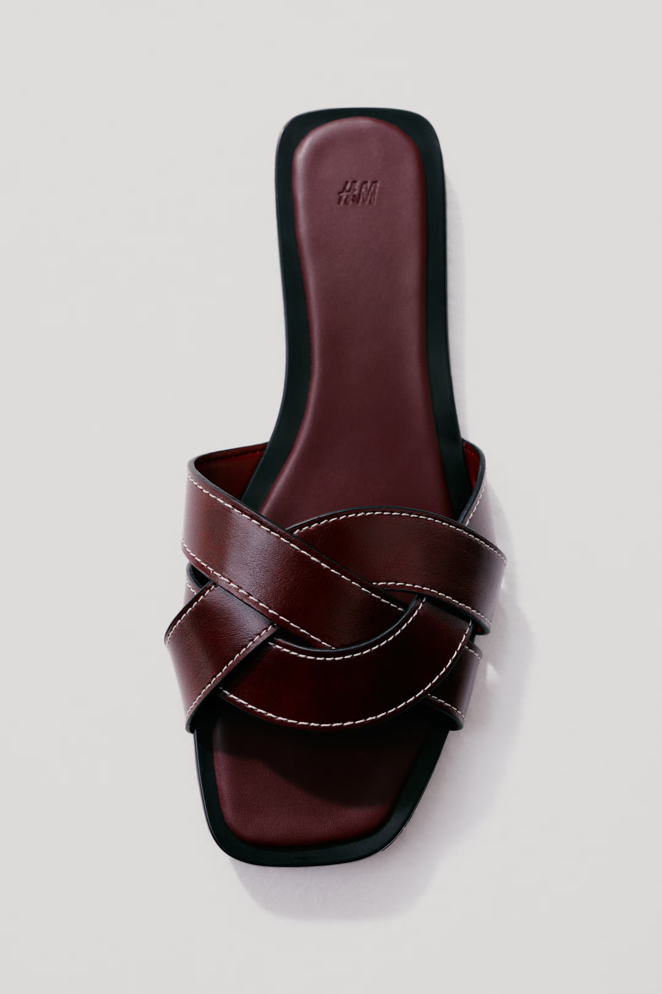 Braided sandals - Burgundy - Ladies | H&M GB | H&M (UK, MY, IN, SG, PH, TW, HK)