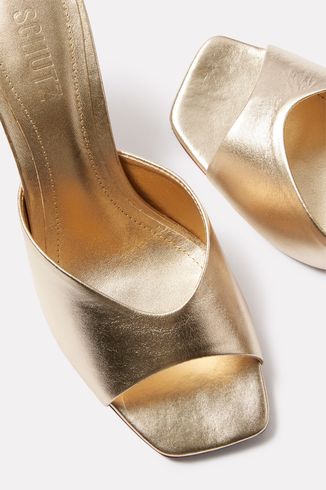 Dethalia Pin Heel | Evereve