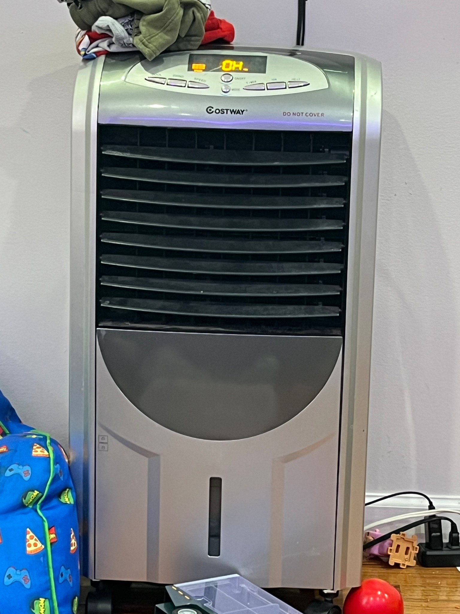 With this weather being super wonky lately. This fan/portable ac/AND heater is the PERFECT addition to your home! 

#LTKHome #LTKSeasonal