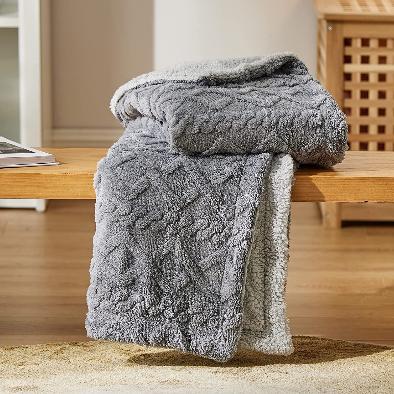 Bedsure Sherpa Throw Blanket for Couch Sofa - Fuzzy Soft Cozy Blanket for Bed, Fleece Thick Warm ... | Amazon (US)