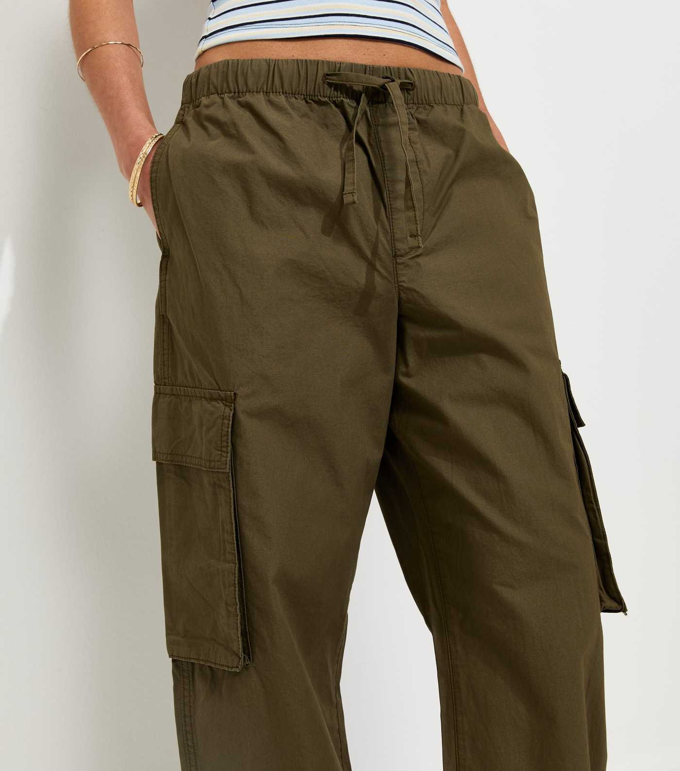 Dark Khaki Barrel Leg Utility Cargo Trousers | New Look | New Look (UK)