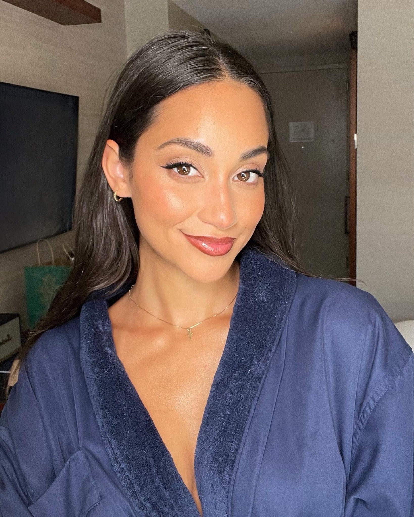 Soft glam makeup on Victoria Fuller! 

#LTKbeauty #LTKwedding