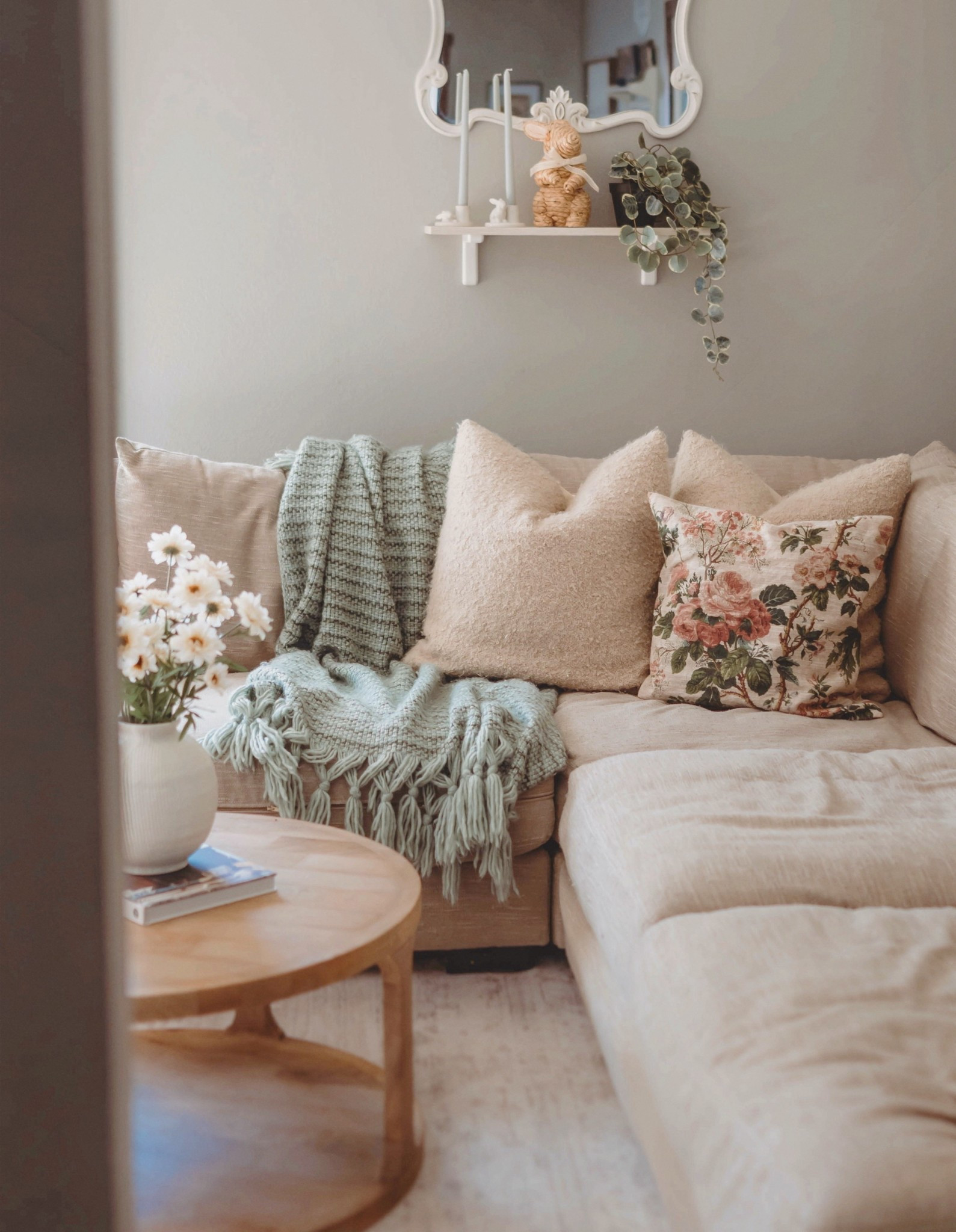 Pops of green for spring 🤌🏻

#LTKFindsUnder100 #LTKHome #LTKSeasonal