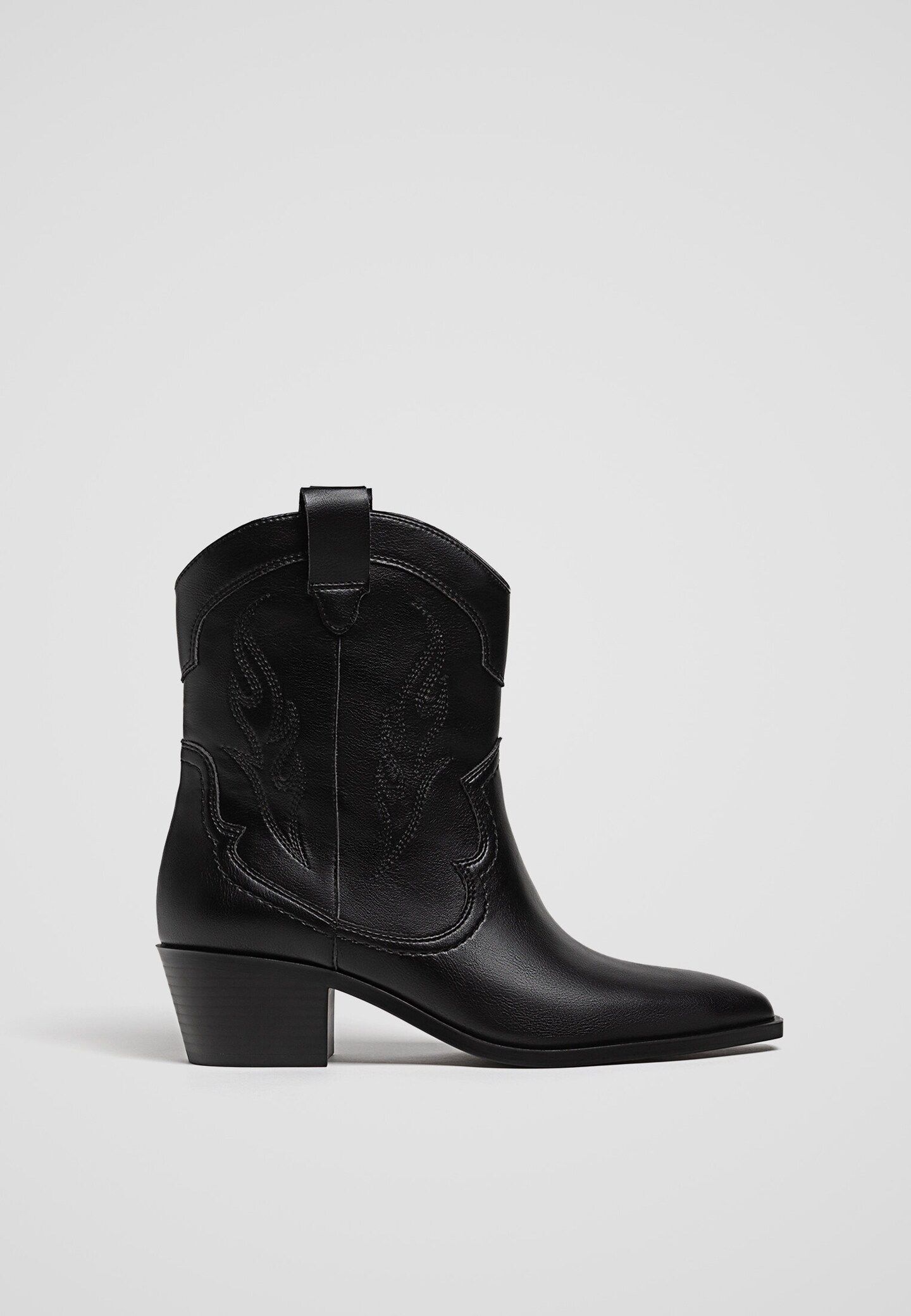 Embroidered cowboy ankle boots - Women's Cowboy boots | Stradivarius United Kingdom | Stradivarius (UK)