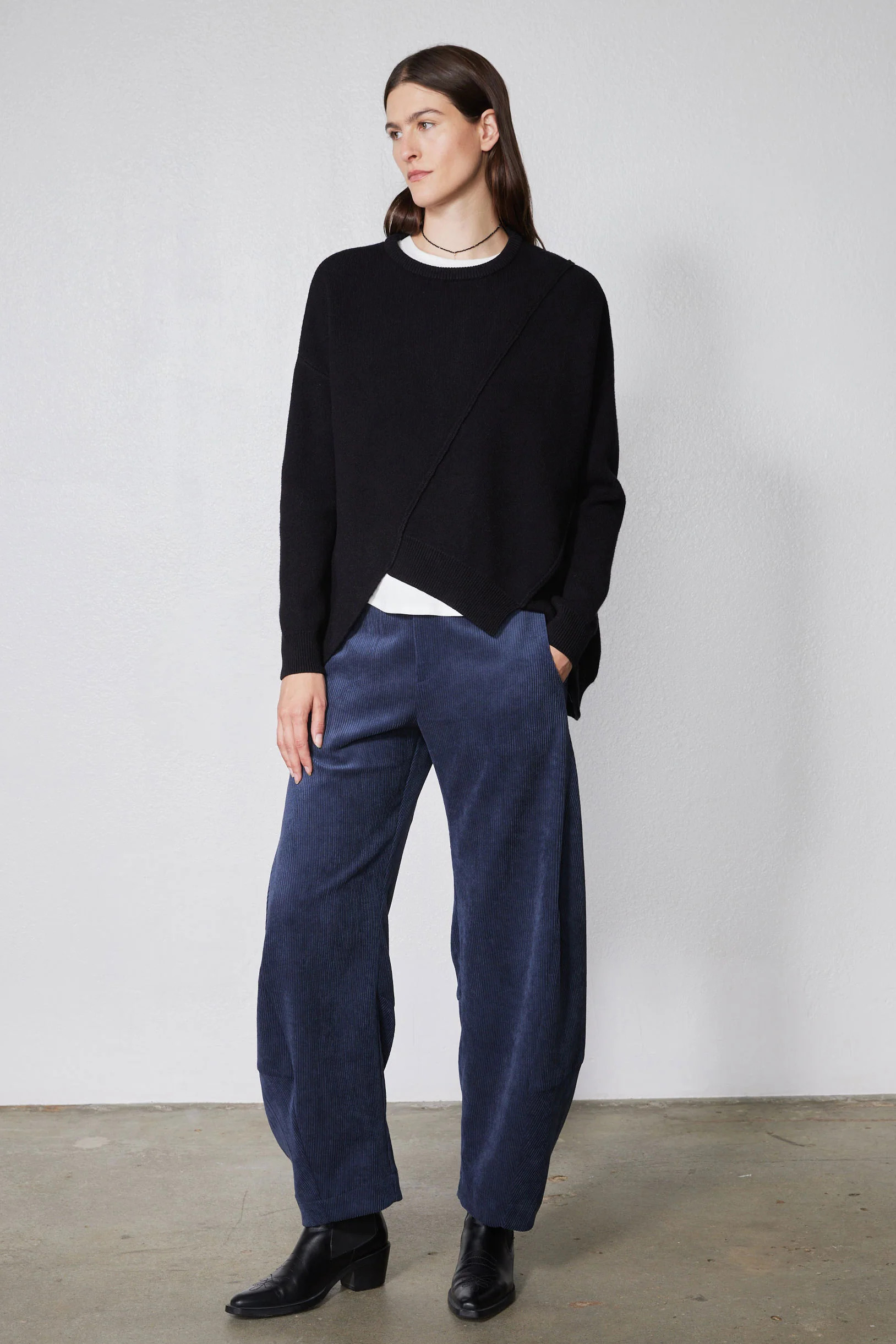 The Uptown Loose Barrel Corduroy Pants | Ruti