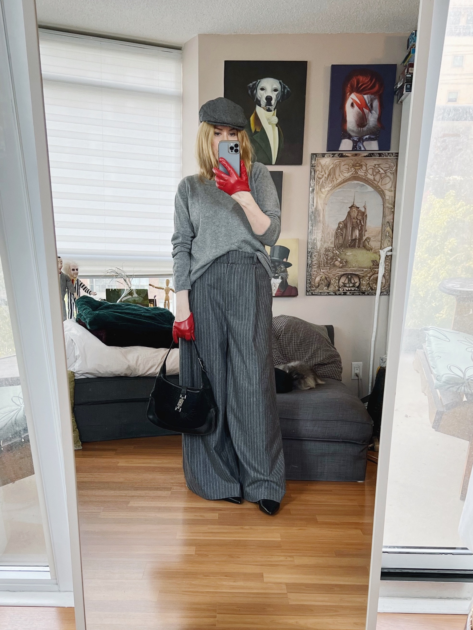 Day two of monochromatic outfit. I don’t have any grey accessories except for this hat, and I really wanted to try the gloves out. I felt pretty chic putting something in the mailbox this morning with them on 😂
I tell you, fashion gloves are an accessory that’s starting to pop up. It’s a fun one and I think I’d like a pair in another colour as well.
Handbag vintage, sweater consignment purchase.

•
.  #falllook  #torontostylist #StyleOver40  #monochromaticoutfit #secondhandFind #fashionstylist #FashionOver40 #greytones #allgreyeverything #vintagegucci #MumStyle #genX #genXStyle #shopSecondhand #genXInfluencer #WhoWhatWearing #genXblogger #secondhandDesigner #Over40Style #40PlusStyle #Stylish40s #styleTip  #secondhandstyle 

#LTKSeasonal #LTKover40 #LTKstyletip