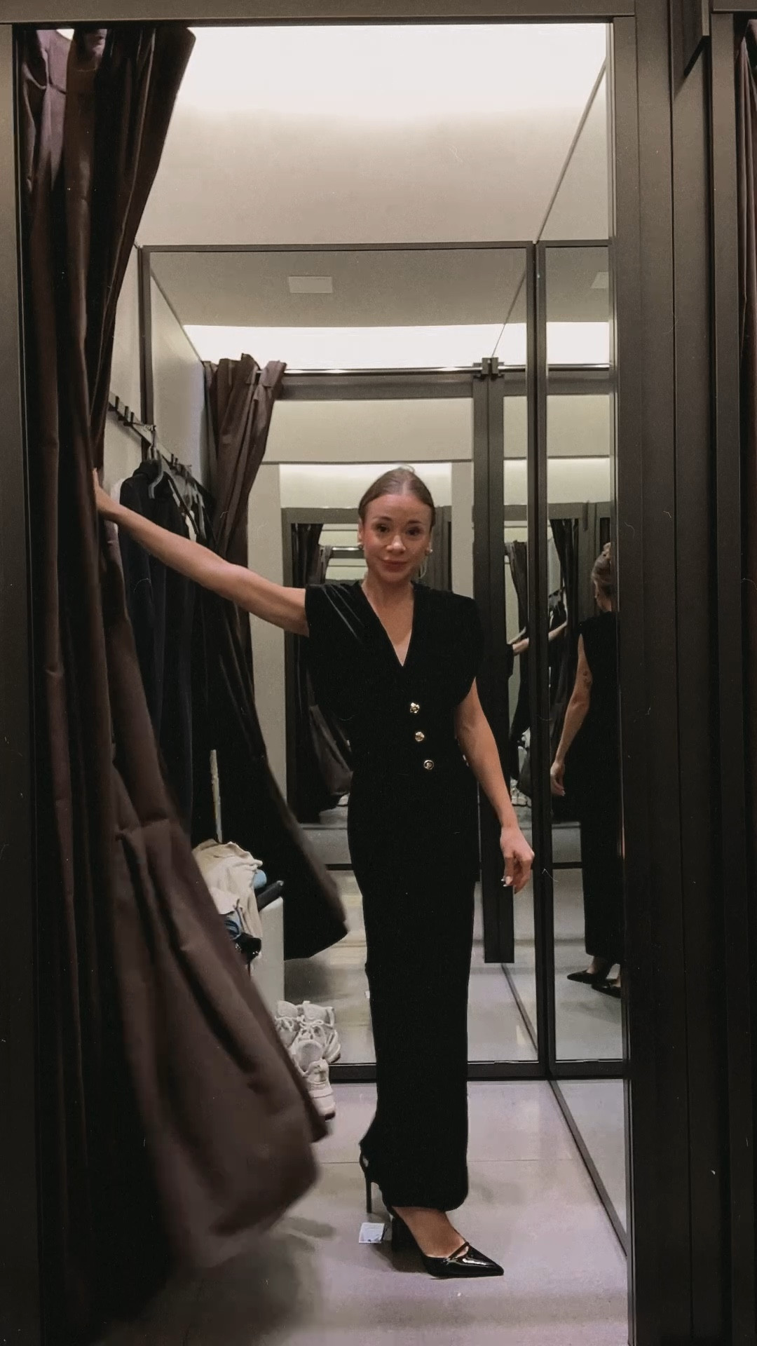 BUTTONED VELVET DRESS ZW COLLECTION

#LTKFindsUnder100 #LTKHoliday #LTKStyleTip