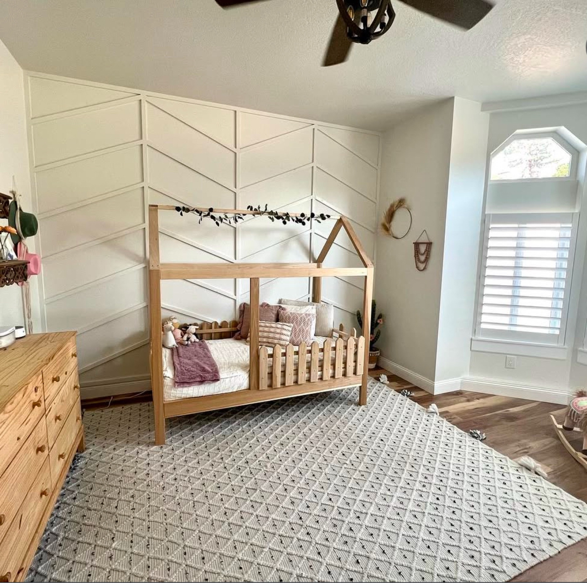 Sharing my daughter’s bedroom!

#LTKHome #LTKStyleTip #LTKKids