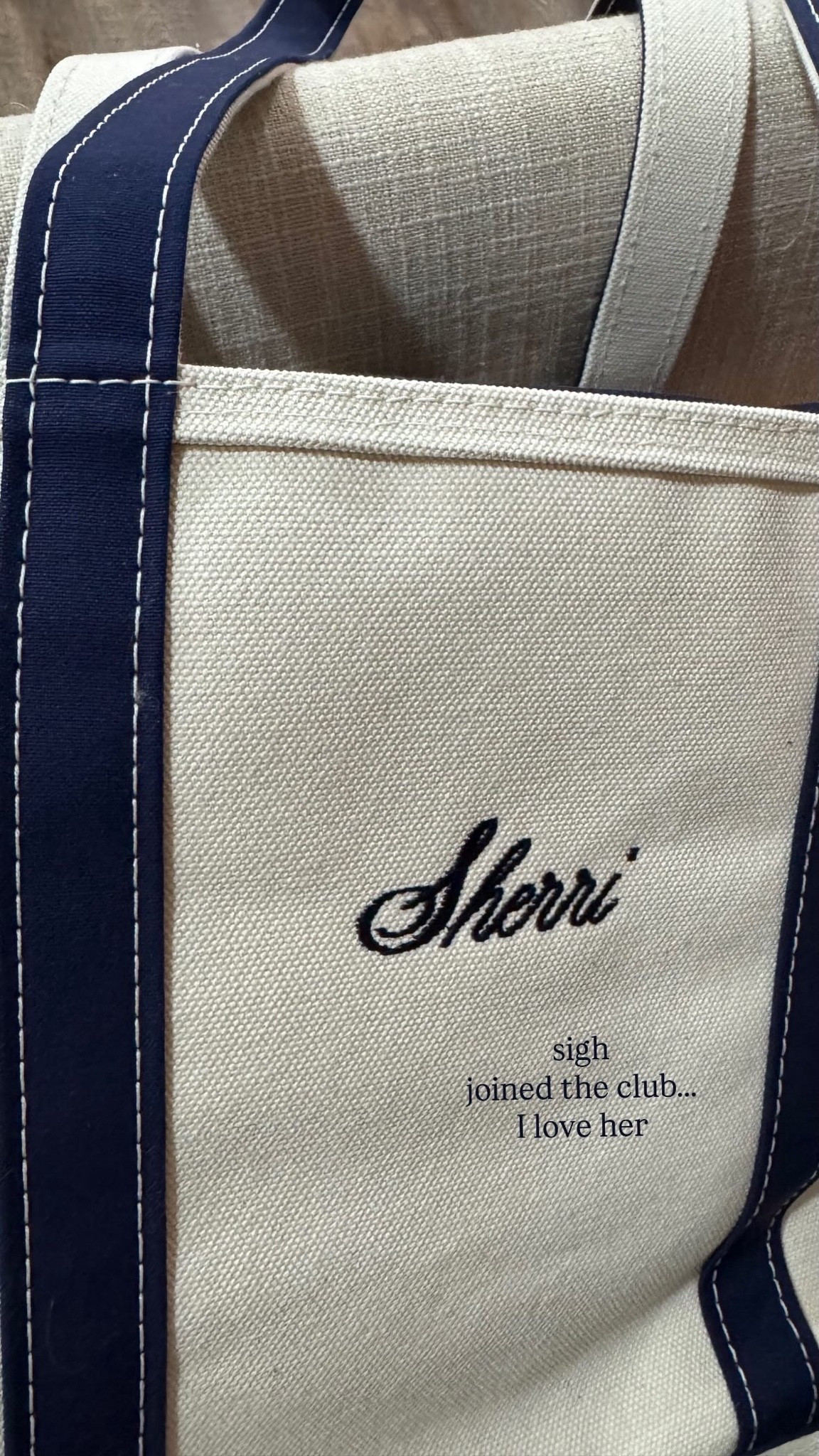 Medium, long handles boat and tote 🤗