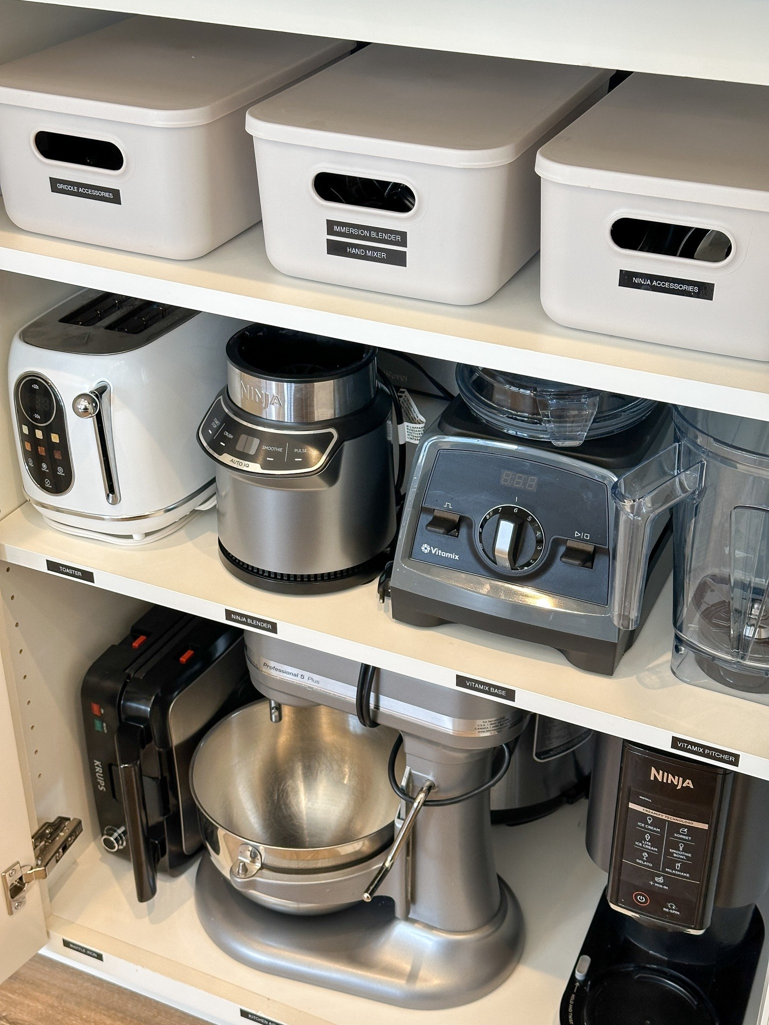 Struggling with countertop chaos? You’re not alone! Small appliances can easily take over your space—but a little organization goes a long way. I rounded up smart solutions like appliance garages, cabinet risers, and shelf bins to help you reclaim your kitchen. Whether it’s your blender, toaster, or coffee maker, every item deserves a home.

small kitchen storage, kitchen organization, clutter-free kitchen, small space kitchen, cabinet organization, appliance storage, countertop storage ideas

#LTKStyleTip #LTKHome #LTKSeasonal