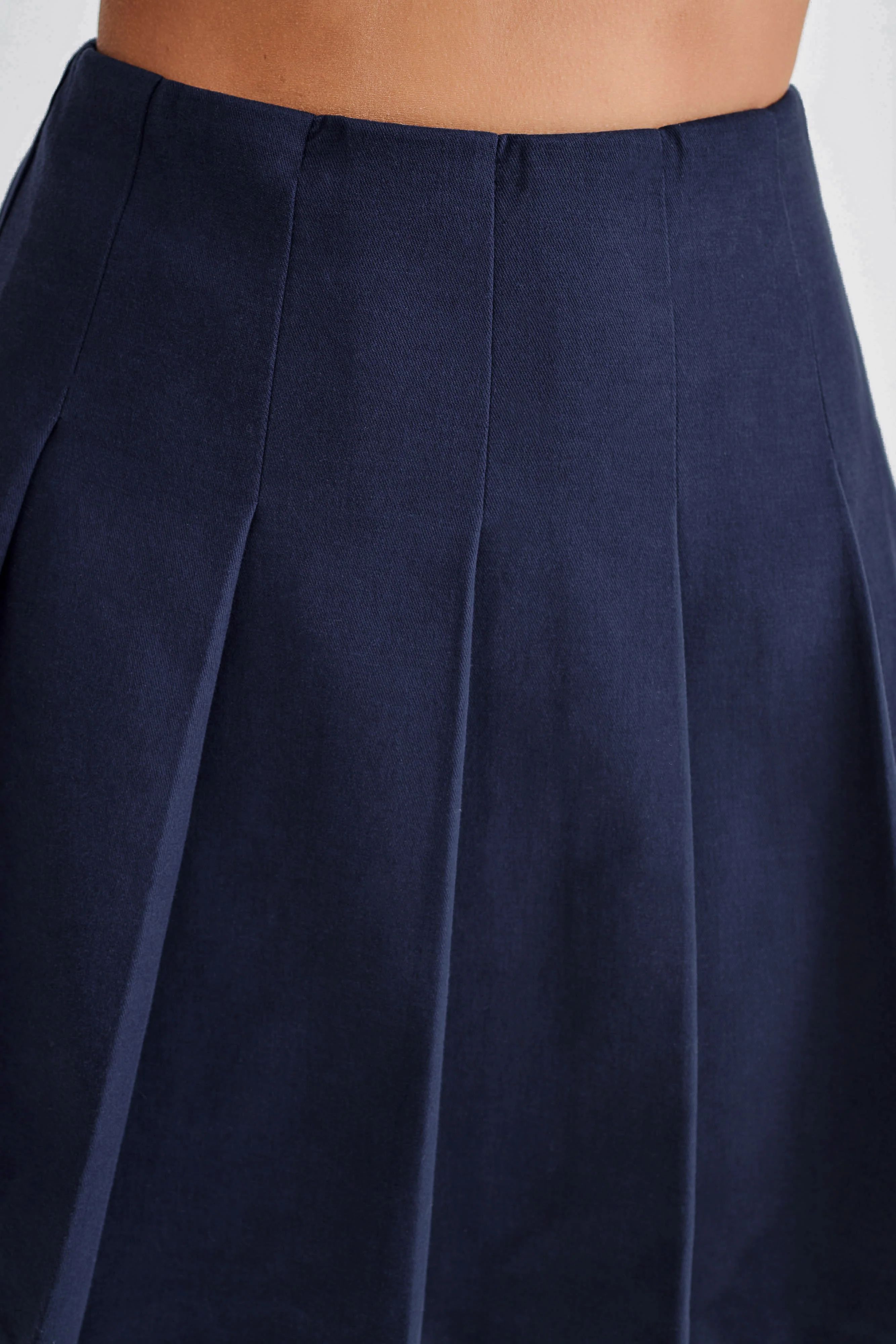 Julianna Cotton Pleated Mini Skirt - Navy | MESHKI US