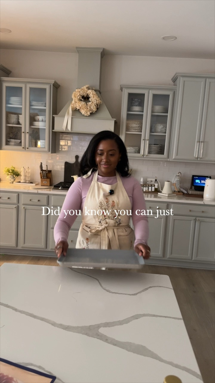 Let’s make the viral Charcuterie Chips!

Ingredients:
Kettle Chips
Prosciutto 
Brie Cheee 
Fig jam
Parmesan cheese 

Bake in the oven at 350 for 15 mins 

#LTKVideo #LTKSeasonal #LTKhome