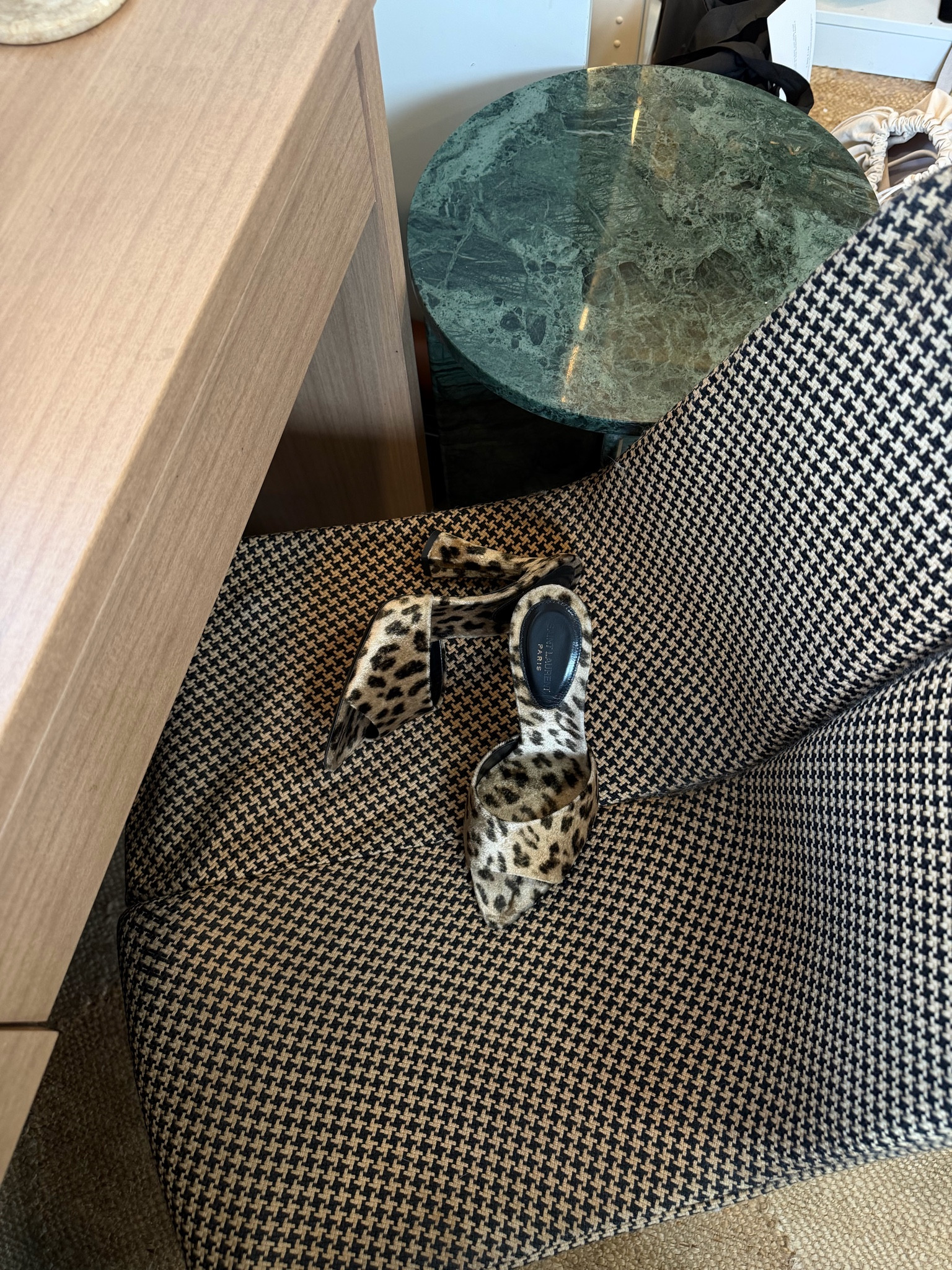 The most insane @poshmark find !!  Got these for over 70% off retail….. I love @ysl, they make the best, sexiest heels — linking similar below!