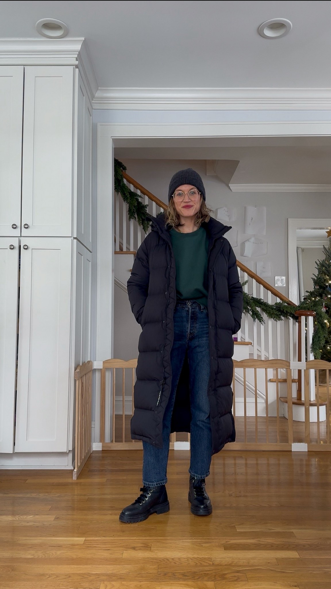 What I Wore: Casual Saturday 

Uniqlo base layers linked, TTS, XS. Gap sweatshirt, XS, TTS. Levi’s jeans, 25, TTS, this style is best for petites, linking the original as well  Sézane boots. Quince hat. Aritzia coat, XS, TTS.


#LTKOver40 #LTKPetite #LTKmomlife