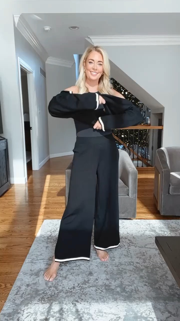 Amazon Travel Set // wearing a small (fits true to size)

Travel set, causal set, casual outfit idea, outfit inspo, fall outfit idea, winter outfit idea, styled outfits. 

#LTKtravel #LTKSeasonal #LTKfindsunder50