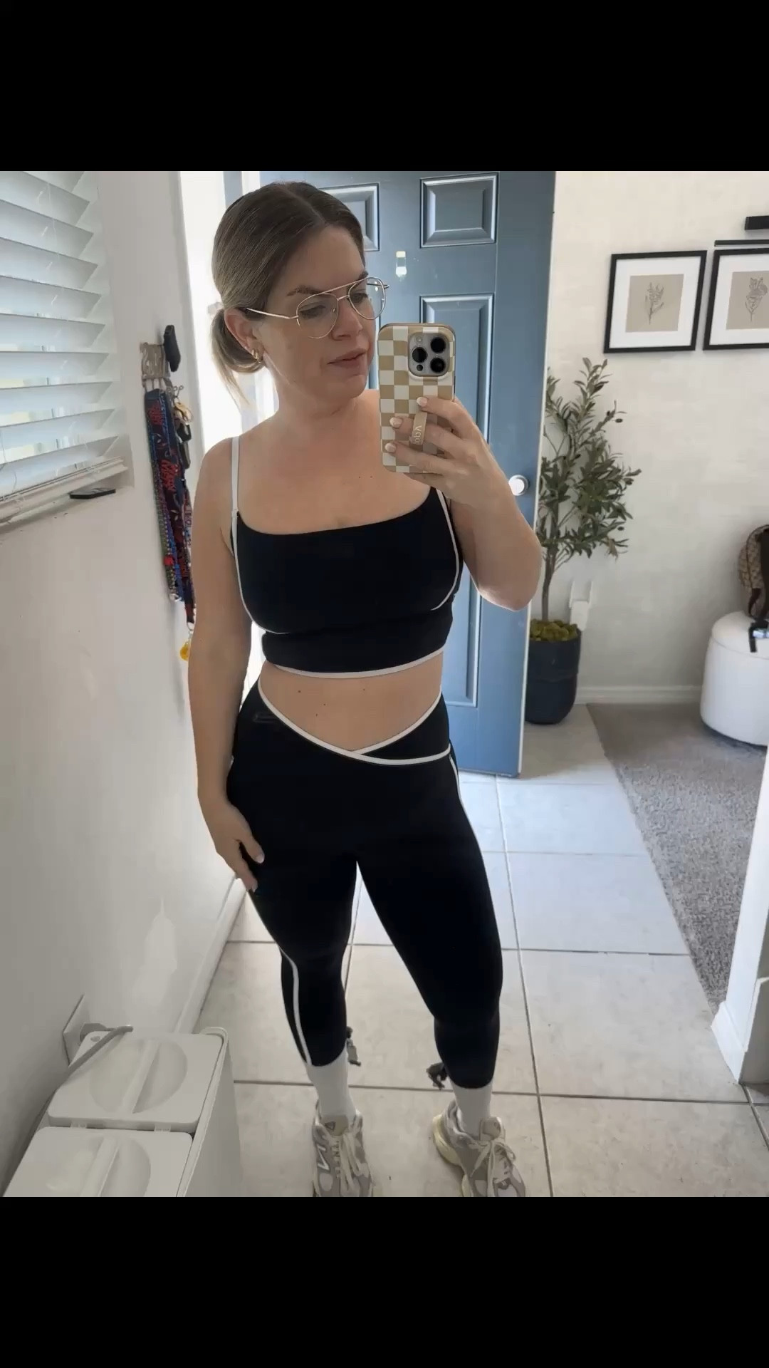 Serving Alo vibes without the Alo price 🖤🤍
This contrast sports bra + legging set is the ultimate chic gym-to-errands look, and the quality feels SO luxe.
True to size + comfy enough to live in—linked the exact set and my fave color combos on LTK!

#LTKactive #LTKdupe #LTKfit #LTKfinds #LTKunder50 #activewearstyle #aloInspired #budgetfriendlyfinds

#LTKActive #LTKSaleAlert #LTKFindsUnder50