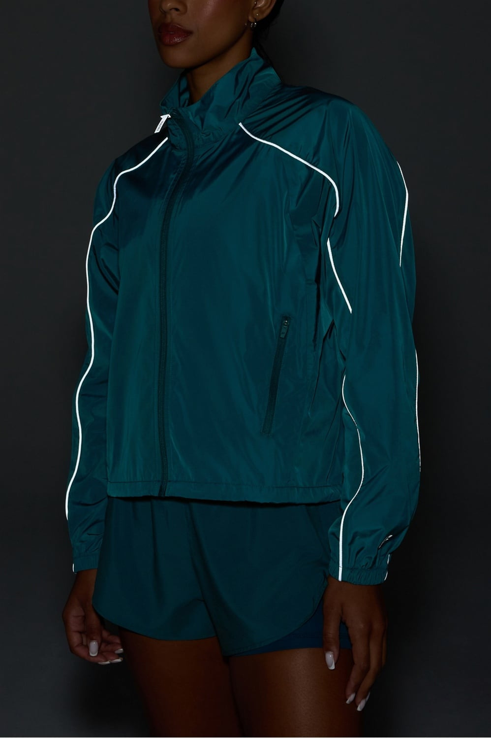 Tempo Lightweight Windbreaker | Fabletics