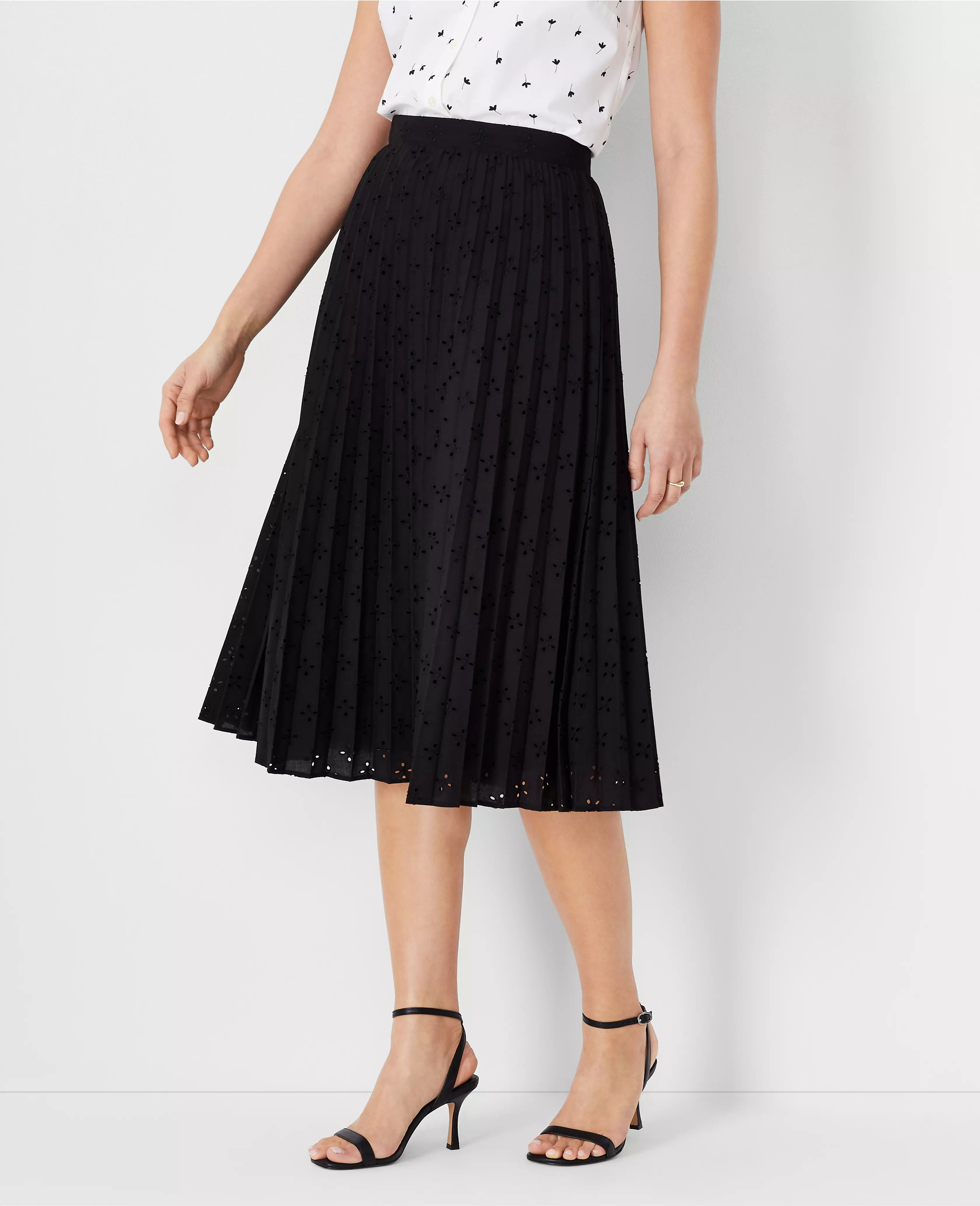 Eyelet Pleated Skirt | Ann Taylor (US)