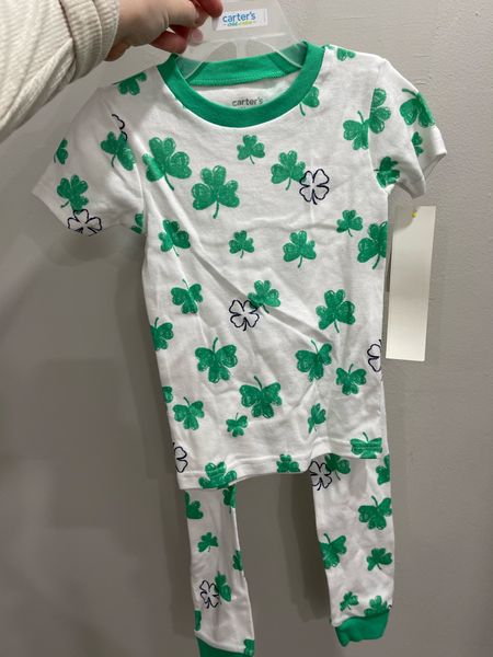 $10 St. Patrick’s Day pajamas

#LTKSeasonal #LTKbaby #LTKkids