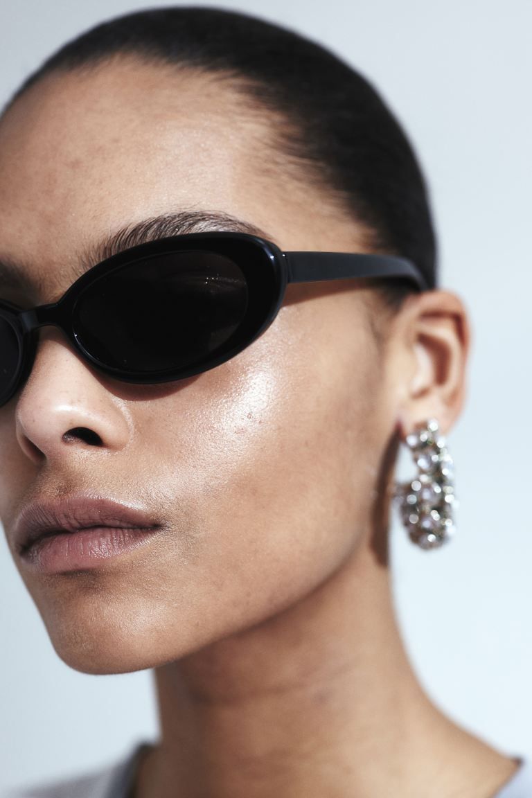 Oval Sunglasses - Black - Ladies | H&M US | H&M (US + CA)