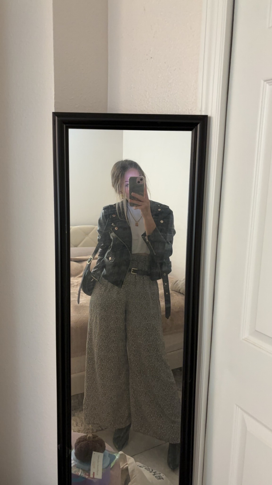 Rainy day wide leg pants and leather jacket outfit🖤🌧️

#LTKSeasonal #LTKPetite #LTKStyleTip