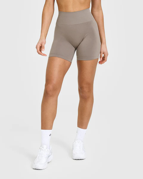 Effortless Seamless Shorts 
 Minky | Oner Active (UK / US)