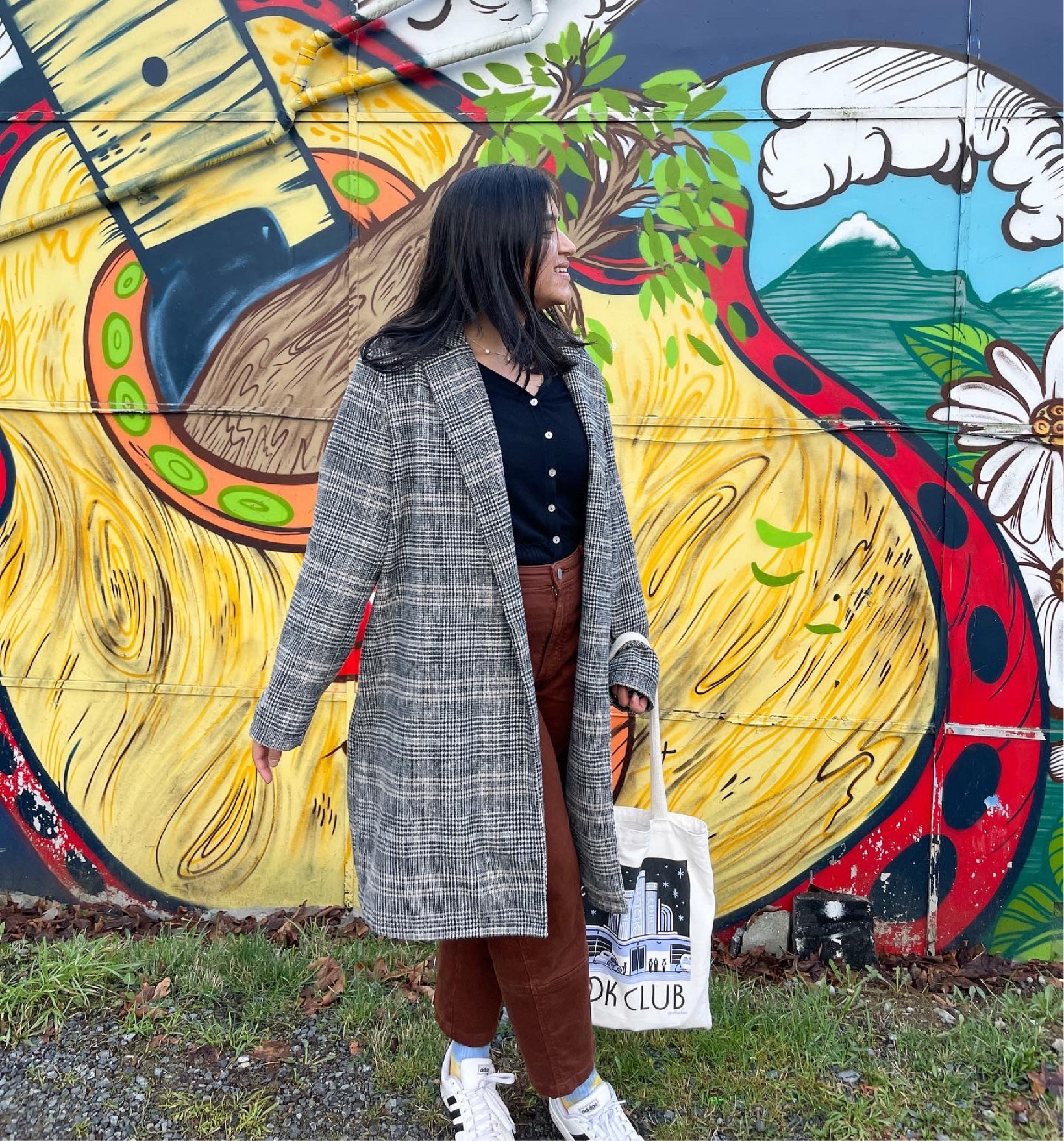 Starting off 2023 with murals, tote bag, and plaid pea coat ✨

#LTKFind #LTKU #LTKunder50