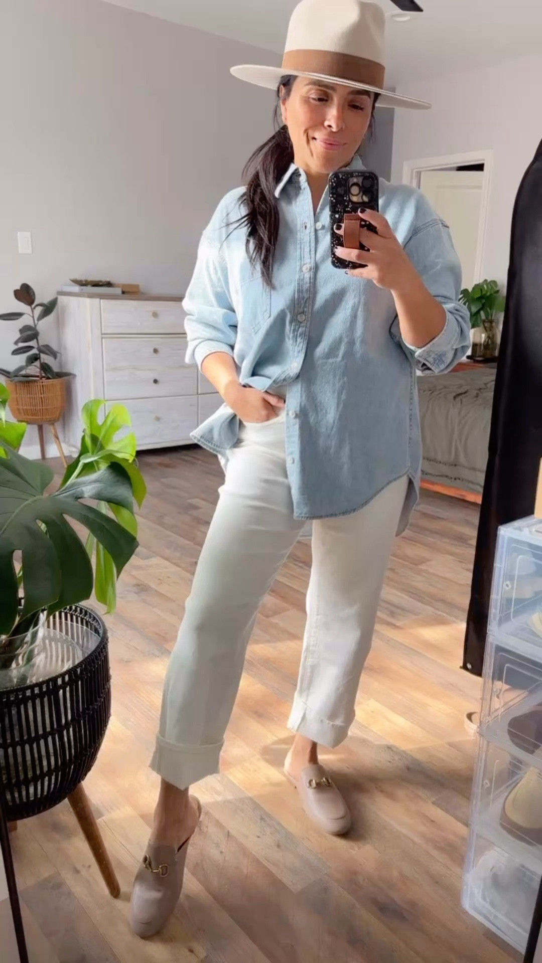 Spring outfits 2026! Denim shirts and white jeans 👏🏽👏🏽 classic. 


Capsule outfits
Midsize style 
Denim shirt
White jeans outfit 

#LTKspringtrends #LTKspring

#LTKMidsize