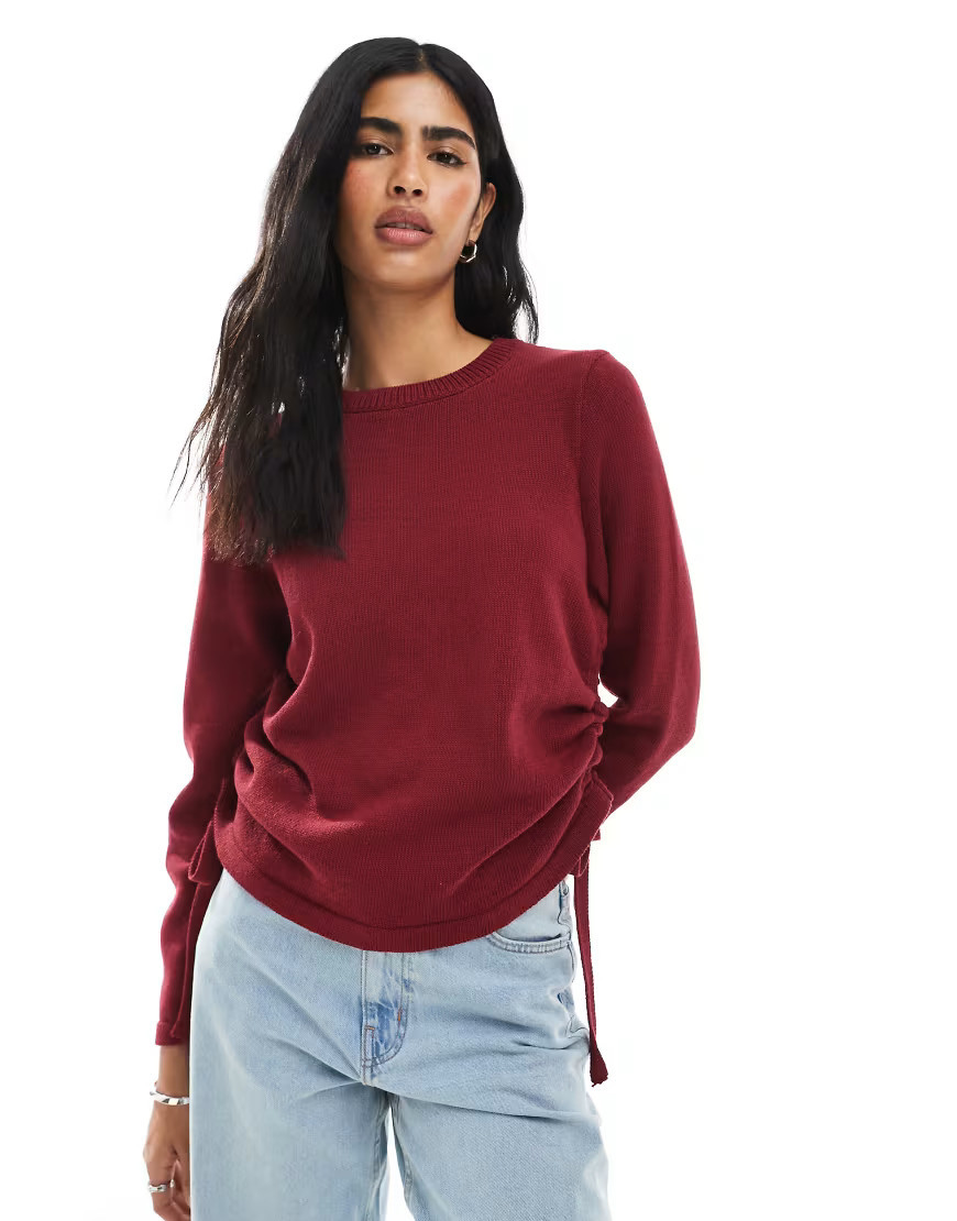 ASOS DESIGN knitted jumper with ruching in burgundy-Red | ASOS (Global)