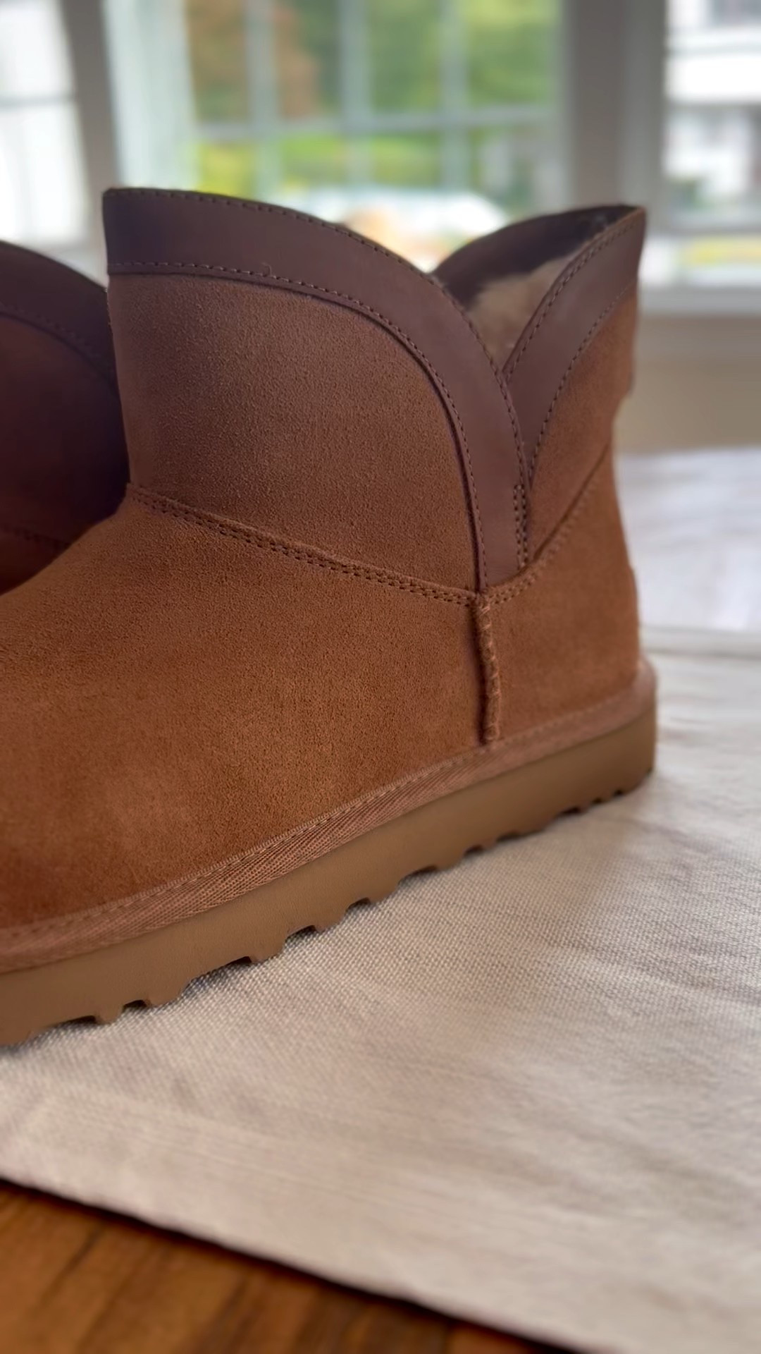 Needed a new pair of Ugg’s for winter and these were on sale for $40’off! I love the leather trim detail! 

#LTKShoeCrush