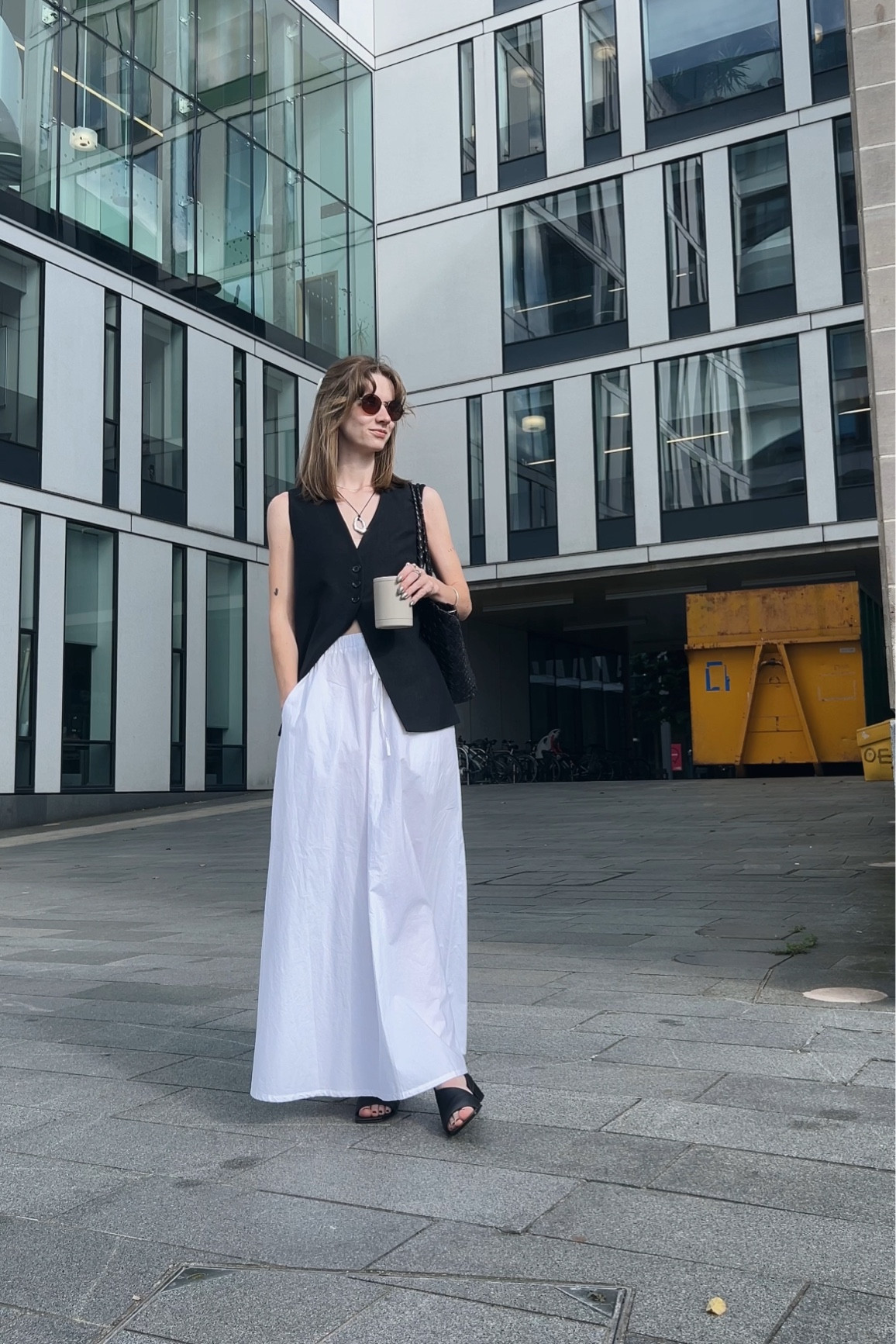 Smart workwear at its finest with this white skirt 🤭 obsessed with this kinda look!🤍

#LTKuk #LTKworkwear #LTKluxury