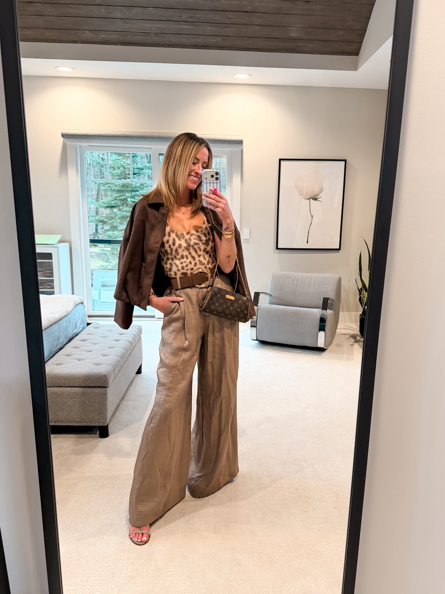 Date night spring outfits 
Leopard print and wide leg satin pants 