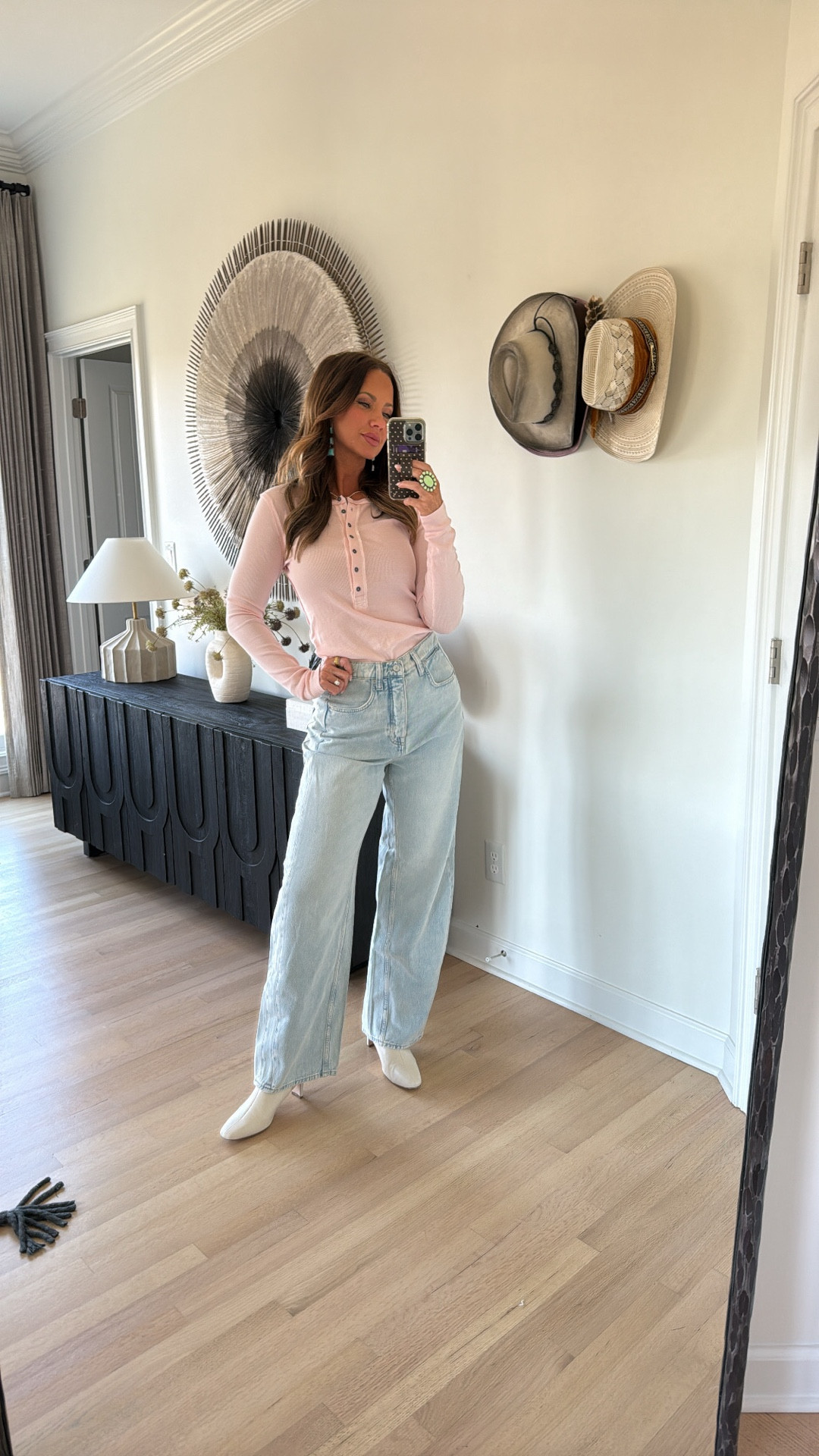 free people henley and puddle jeans ♥️

#LTKBeauty #LTKootd #LTKTall