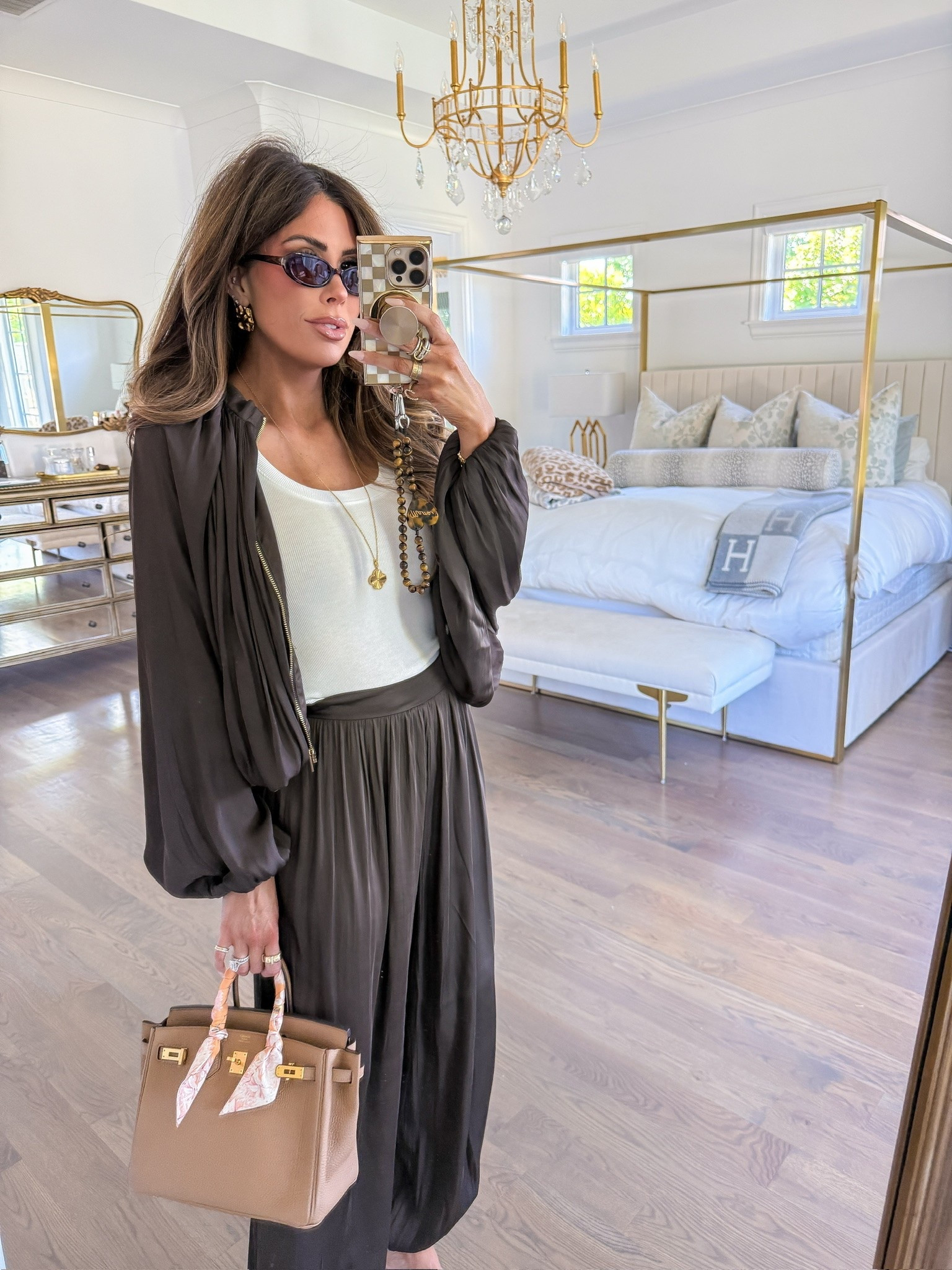 Wearing medium in the set and small in the tank! 🤎

Zara fashion, Zara finds, Zara shoes, White tank top, Summer outfits, Travel outfits, Workwear, Business casual workwear, Gemme Beauty, Emily Gemma

#LTKTravel #LTKWorkwear #LTKootd