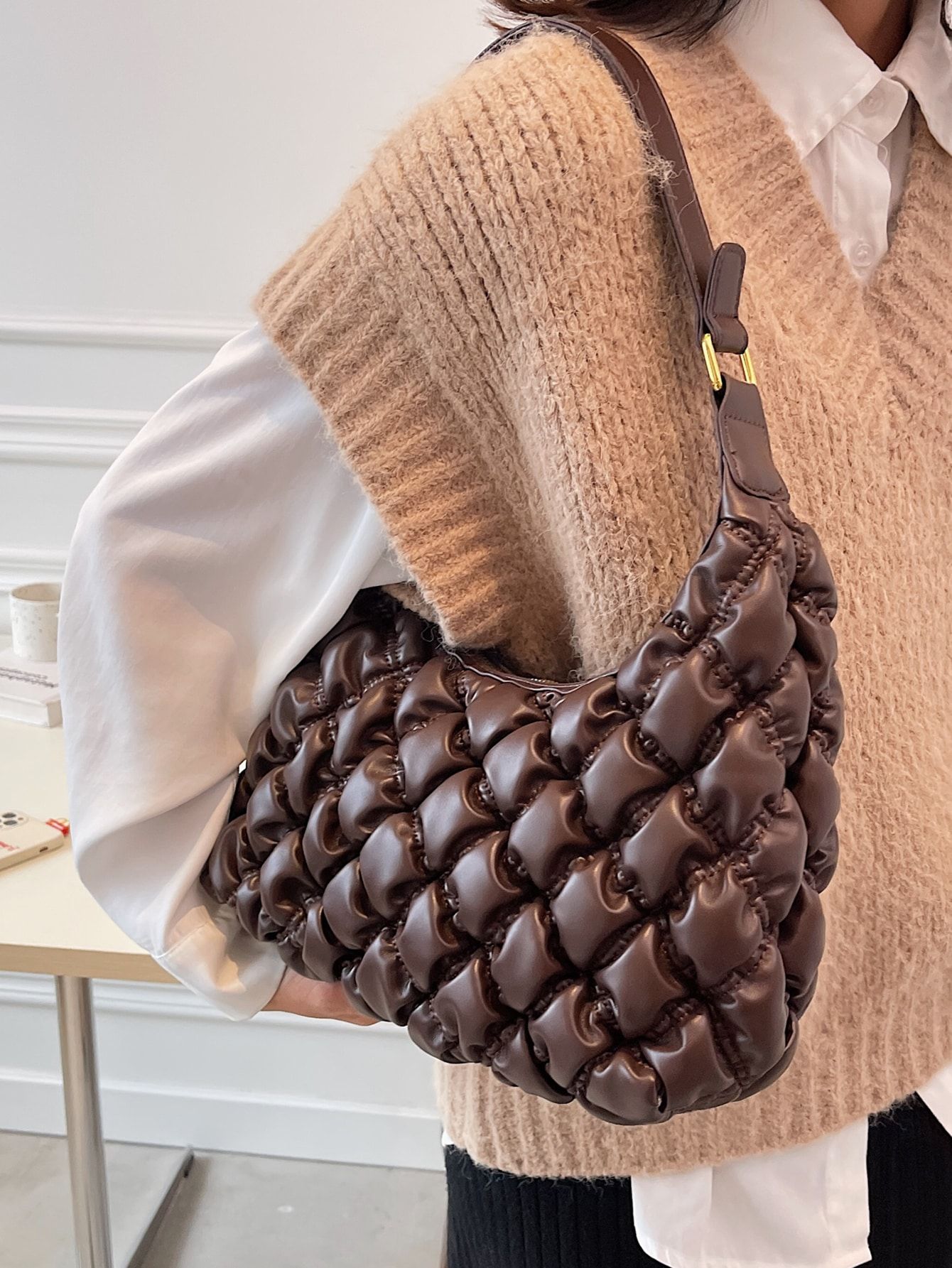 Large Capacity Textured Shoulder Bag | SHEIN