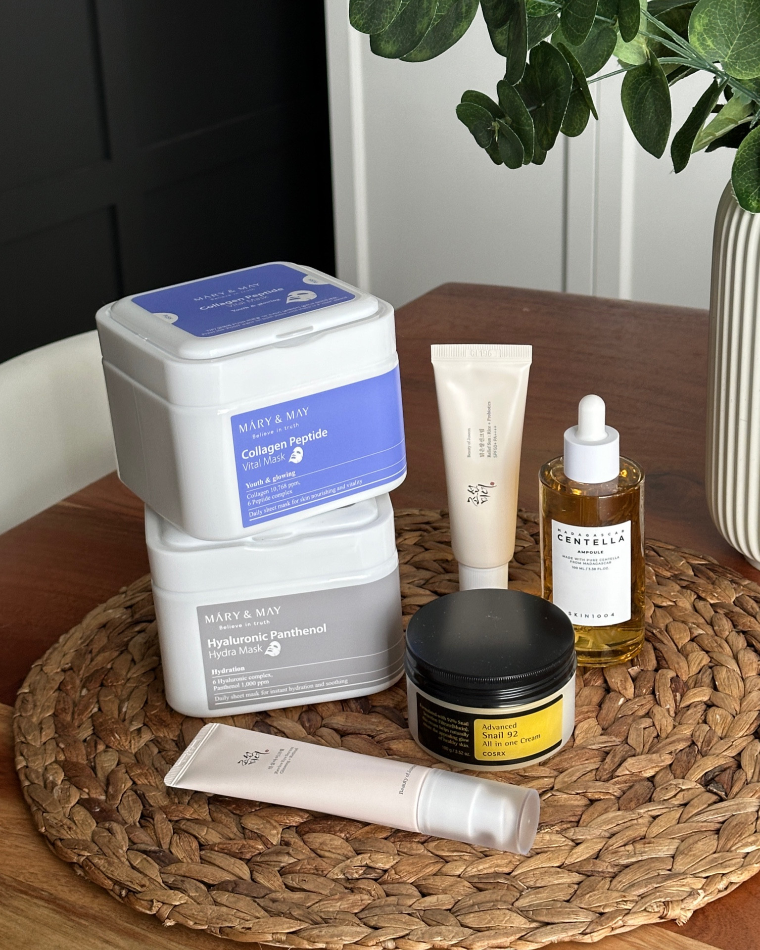 Korean skincare >>> 

The sunscreen and the eye serum from Beauty of Joseon arr my faves!! I haven’t tried the masks yet but I can’t wait 🤩

#LTKbeauty