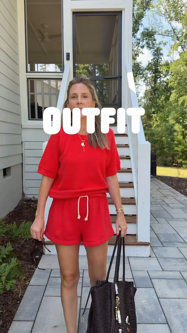 Outfit of the Day

#LTKootd